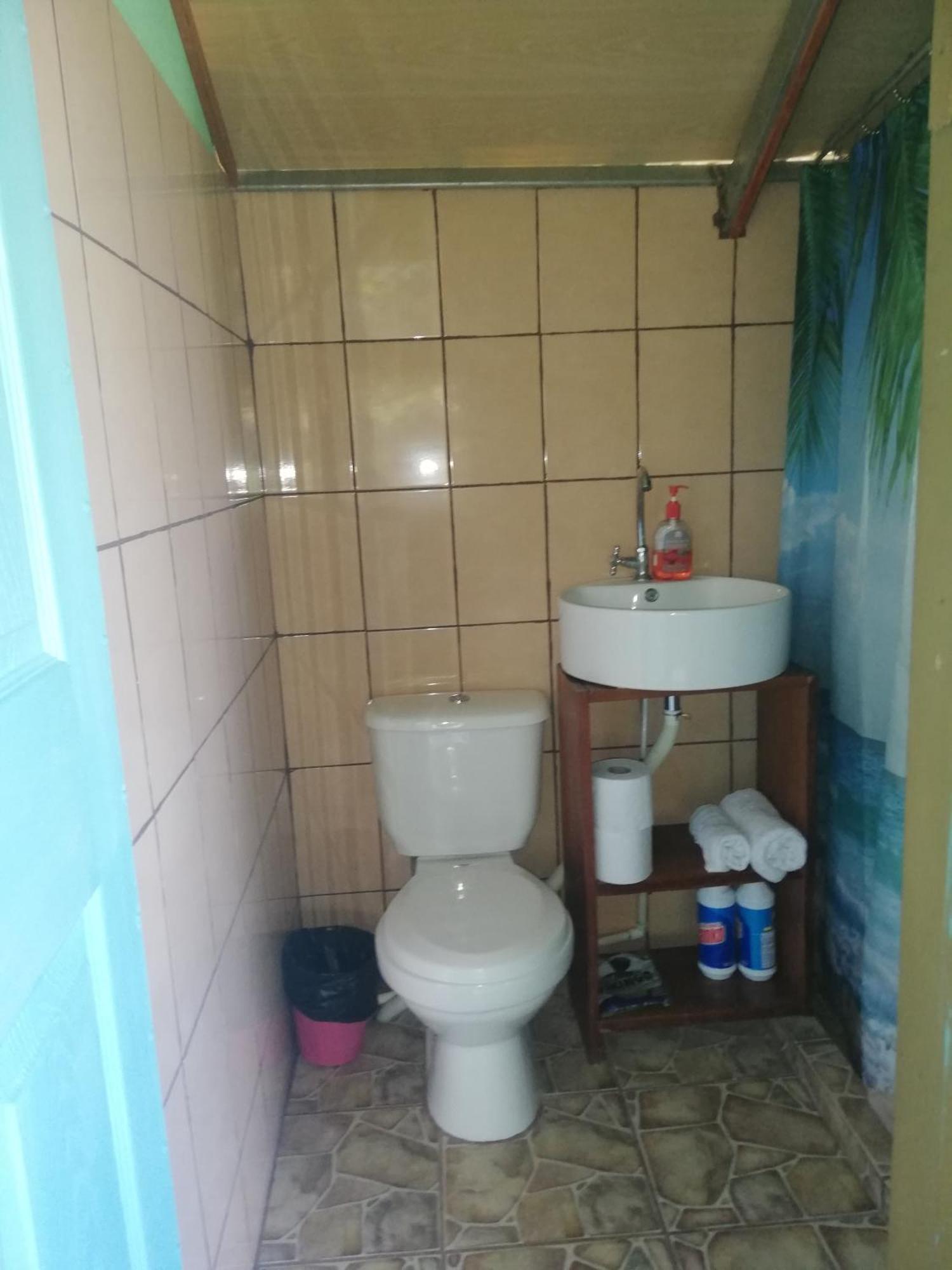 דירות Drakes Bay Casita Tangara Con Balcon Y Agua Caliente חדר תמונה